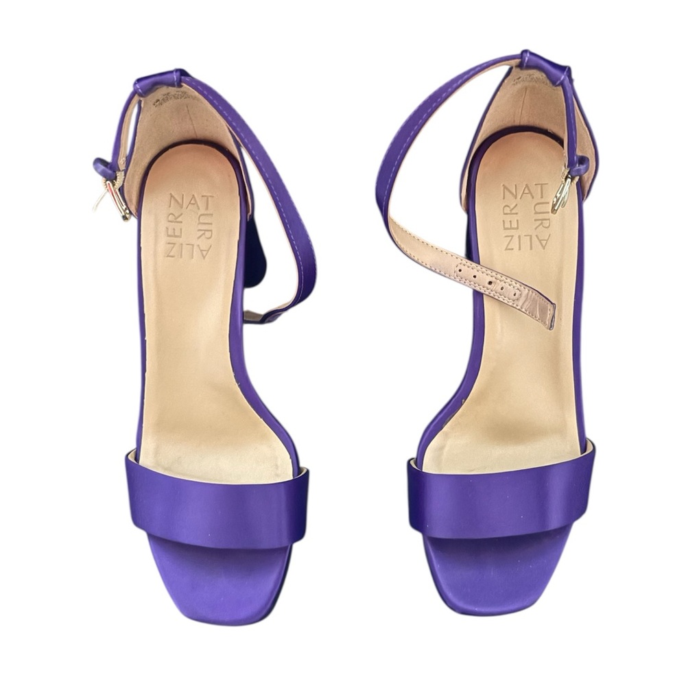Naturalizer Women's Vibrant Purple Heels
